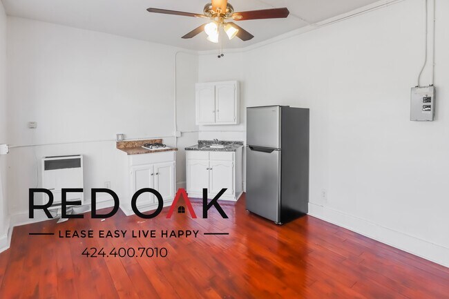 Foto del edificio - Wonderful Remodeled Spacious Bachelor  Wit...