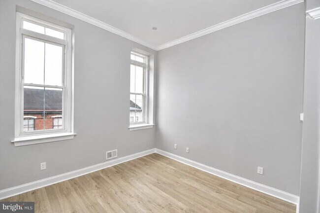 Building Photo - 23 E Union St