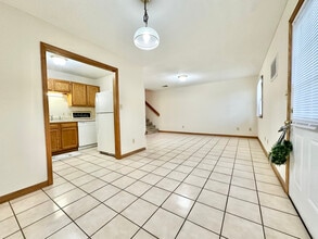 Building Photo - 1290 Milligan Hwy