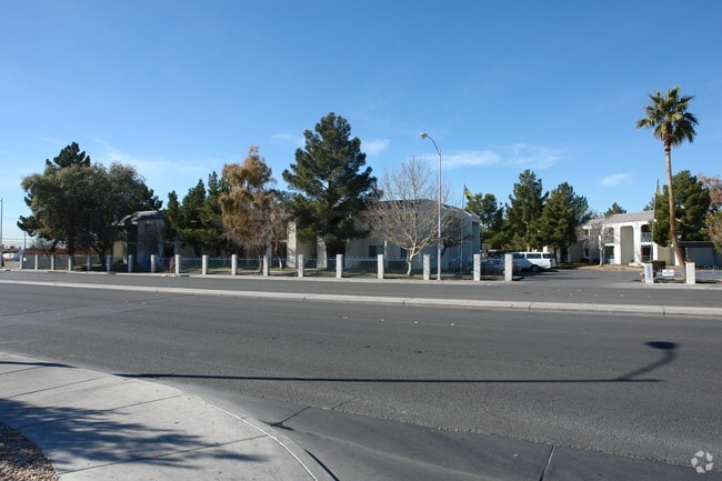 Nellis Gardens Als Las Vegas Nv Apartments Building Photo Nellis Gardens
