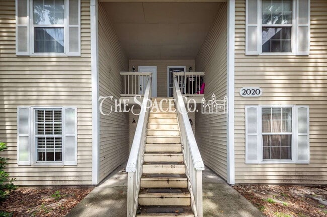 Building Photo - 2020 Coldspring Dr