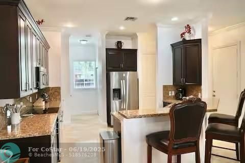 Foto del edificio - 700 SW 8th Way