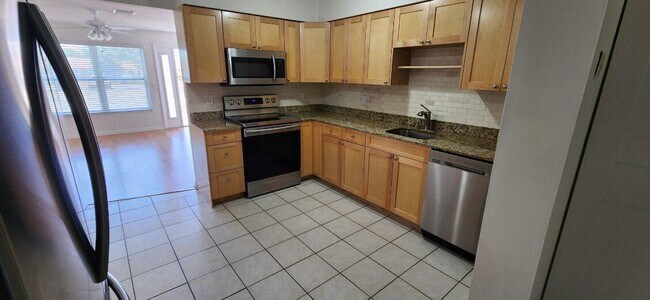 Foto del edificio - 3831 Beacon Hill Rd