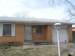 Building Photo - 4913 Nancy Ln