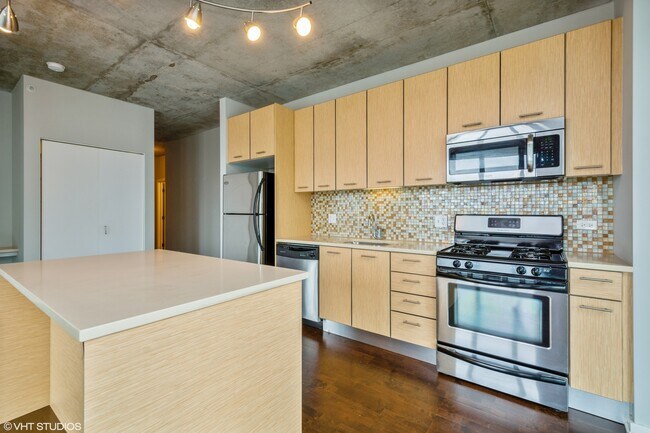 Foto del edificio - 659 W Randolph St