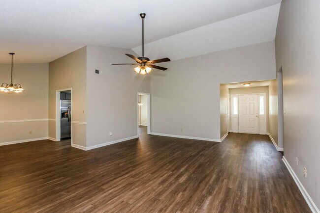 Foto del edificio - 10109 Fairlea Dr