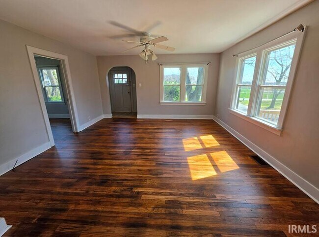 Foto del edificio - 1821 IN-26