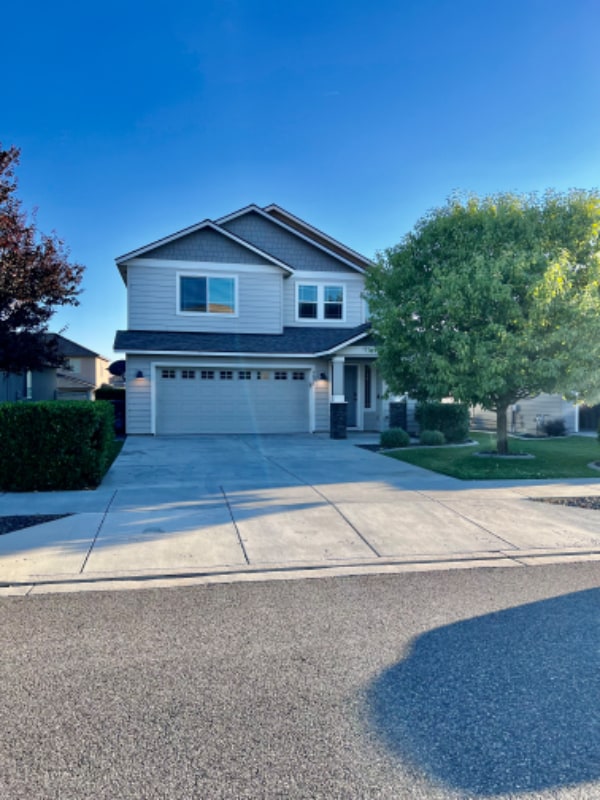 Primary Photo - 4491 Corvina St