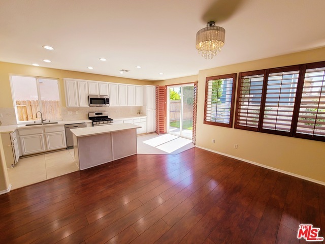 Building Photo - 17637 Ponderosa Way