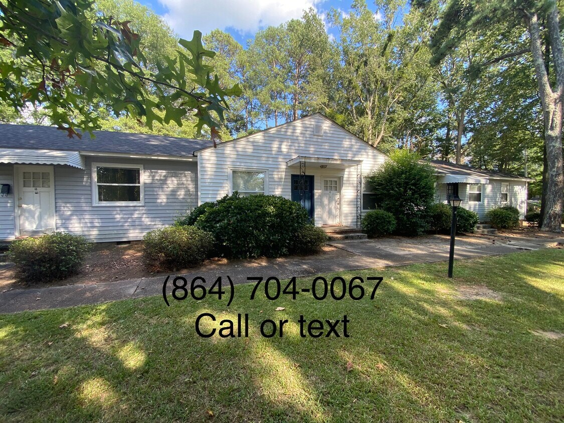 601 Cedar St Unit 4D, Clinton, SC 29325 Apartments in Clinton, SC