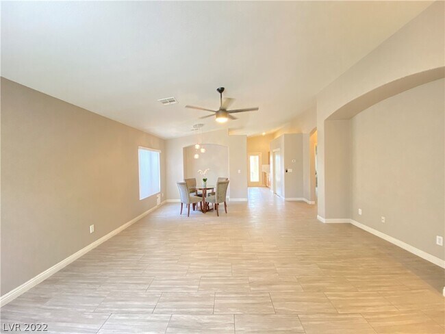 Building Photo - 6021 Sierra Medina Ave