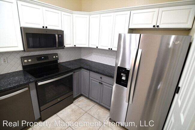 Foto del edificio - 2 br, 2 bath House - 8429 Florida Blvd Uni...