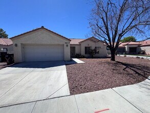 Building Photo - 4615 Split Rock Dr
