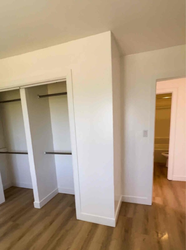 Foto del edificio - 1765 Kraft St