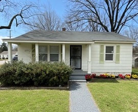 Building Photo - 3173 Sunrise St
