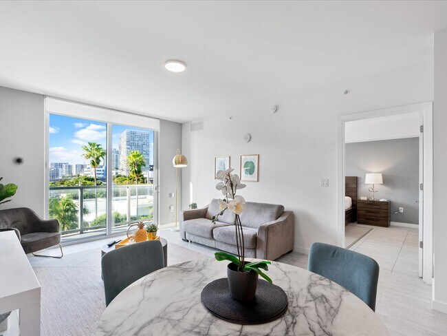 Foto del edificio - 3900 Biscayne Blvd