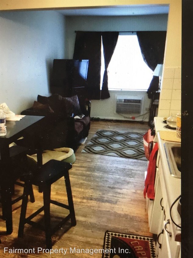 Foto del edificio - 4423 N Ashland Ave