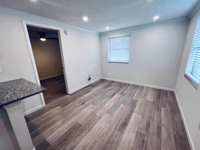 Foto del edificio - 5511 Cheyenne Dr