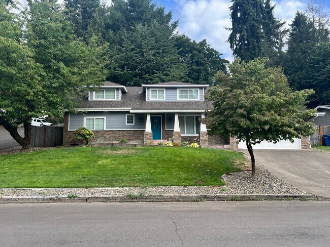 Foto del edificio - 11309 NE Conifer Dr
