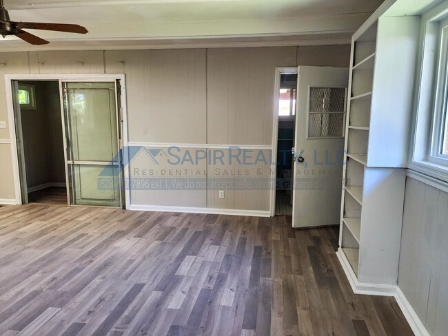 Foto del edificio - Inviting 4-Bedroom Home - Move in by 12/15...