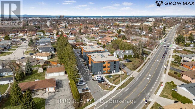 Building Photo - 261-202261 King St E