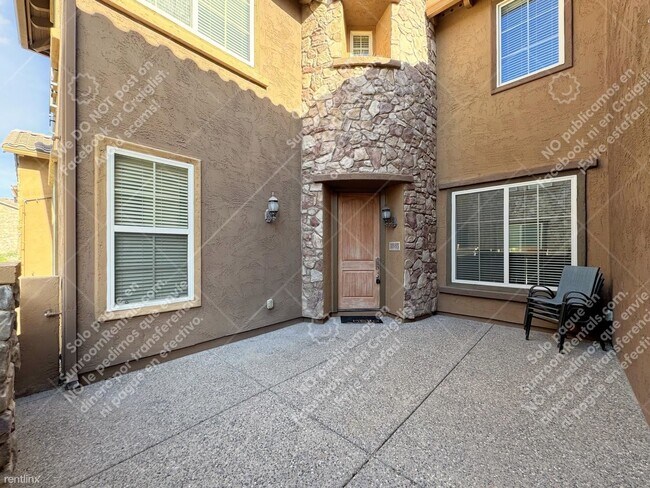 Building Photo - 3 br, 2.5 bath Duplex - 3885 E Melinda Dr