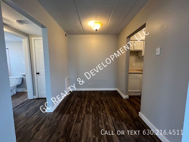 Foto del edificio - 342 Wilson Ave
