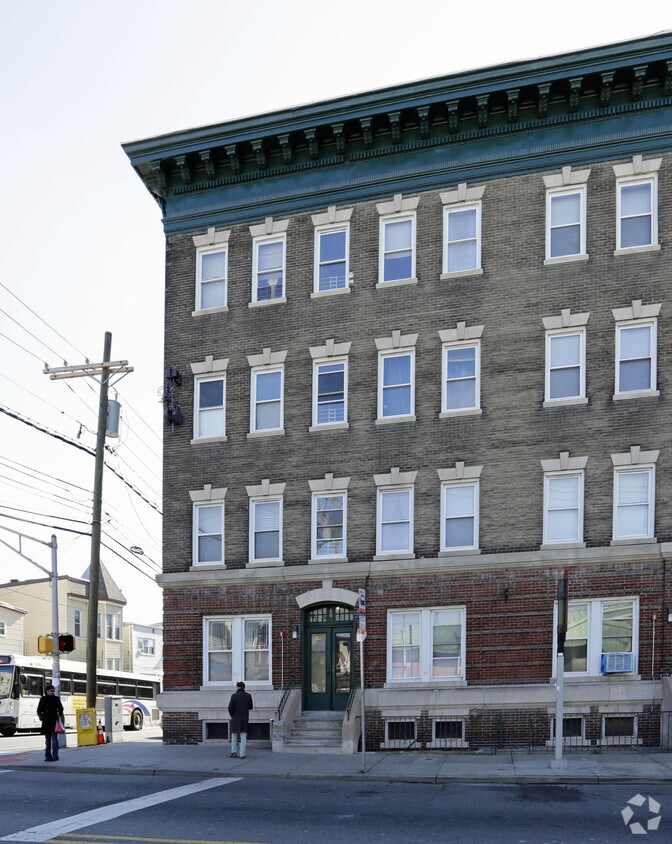 Foto del edificio - 600 Palisade Ave