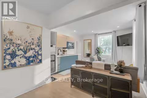 Building Photo - 9 Caldwell St