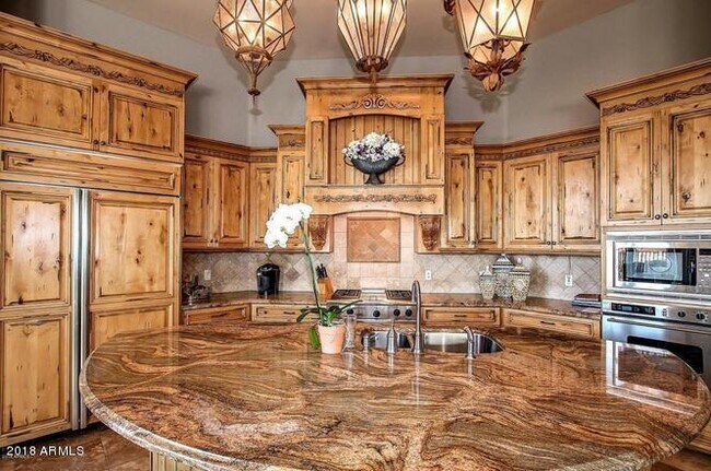 Foto del edificio - 7260 E Eagle Crest Dr