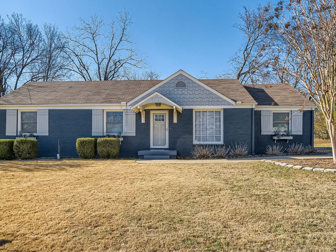 4 Bed 2.5 Bath Single Story Home in Heart of East Nashville - 4 Bed 2.5 Bath Single Story Home in Heart of East Nashville