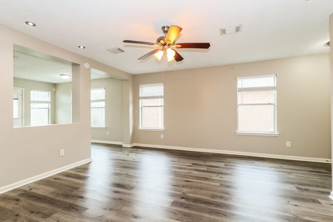 Foto del edificio - 10247 Country Squire Blvd