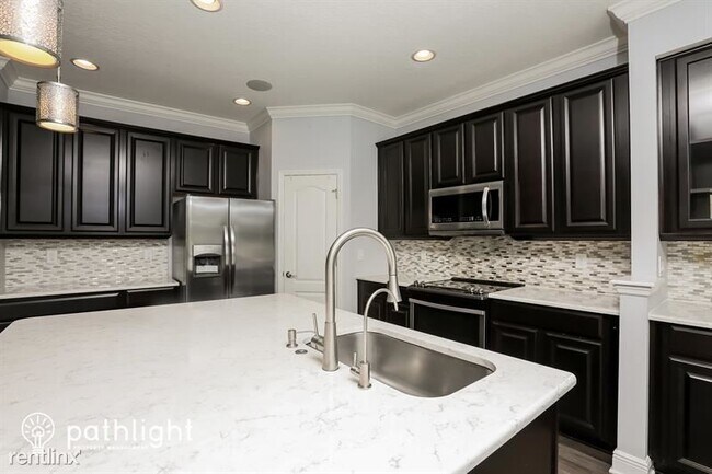 Building Photo - 5 br, 3 bath House - 10618 Inside Loop UNIT