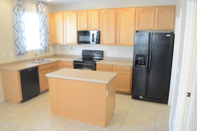 Foto del edificio - 14859 N 174th Ln
