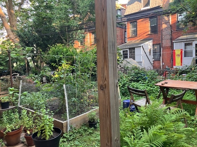 Building Photo - 4630 Hazel Ave