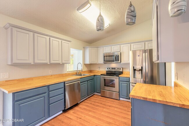 Foto del edificio - 1599 Courtland Blvd