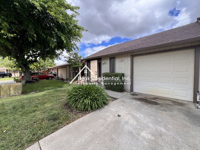 Foto del edificio - Nice Sacramento 2bd/1ba Halfplex!