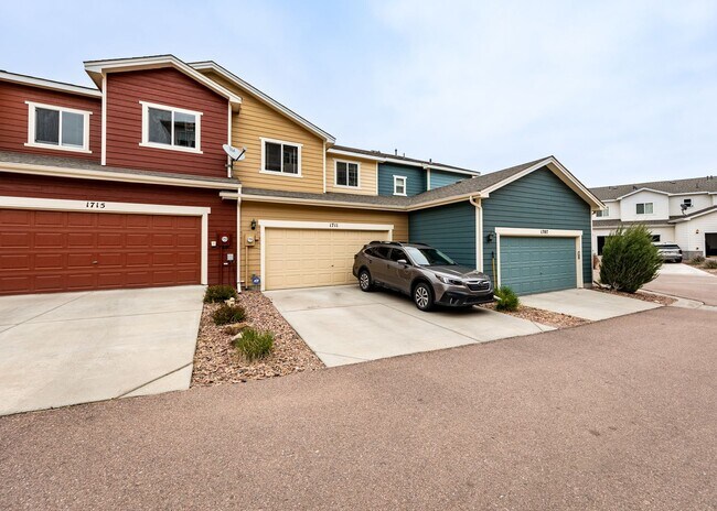 Foto del edificio - Gorgeous Gold Hills Mesa 2 Bedroom