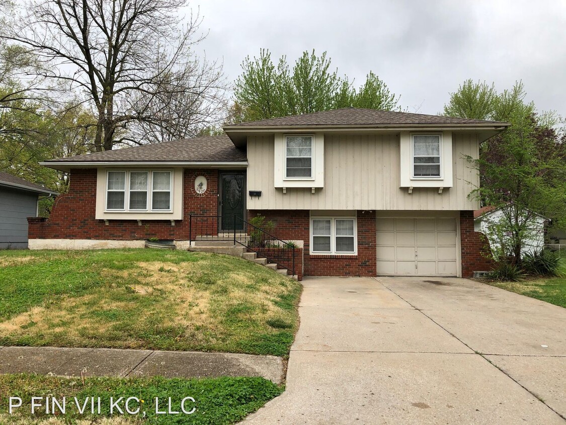 Primary Photo - 3 br, 2 bath House - 7920 E 117th Street