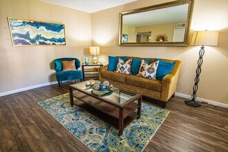 Building Photo - 15100 Golden Eagle Dr