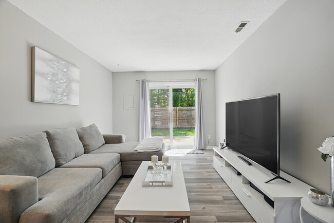 Foto del edificio - 5009 Ashforth Ct