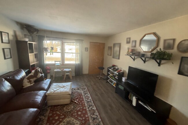 Foto del edificio - 1907 Green Tree Rd