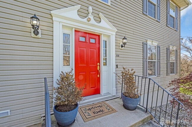 Foto del edificio - 108 Miller Ave