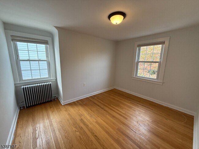 Foto del edificio - 629 3rd St