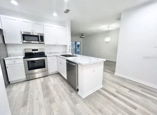 Building Photo - 9513 Grovedale Cir
