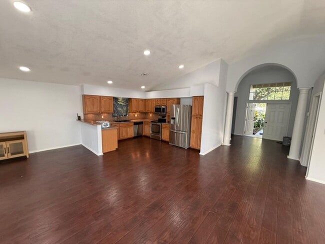 Photo - 1304 Lake Breeze Dr House