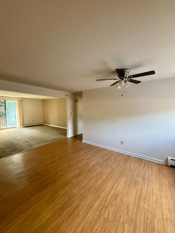 Foto del edificio - 110 Losson Rd