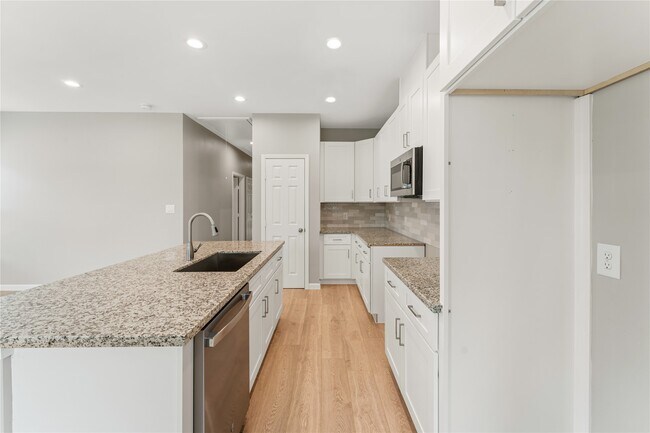 Foto del edificio - 5125 Jezebel St