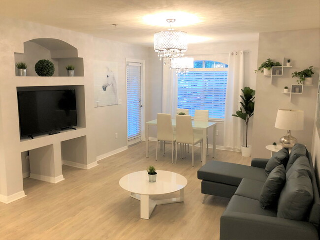 Foto del edificio - 7220 Westpointe Blvd