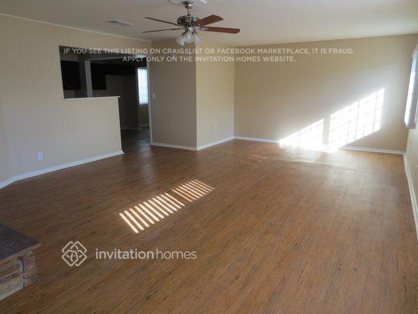 Foto del edificio - 1172 Elm Ave